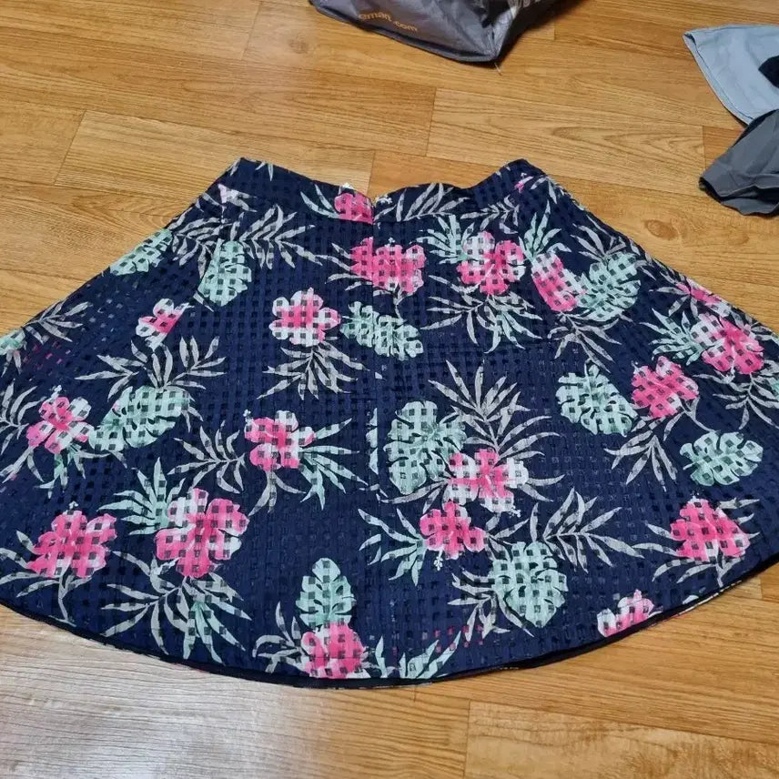[BUNJANG] Kenneth Lady Floral Pattern A-Line Skirt / Kenneth lady 플로럴 패턴 A자스커트 40