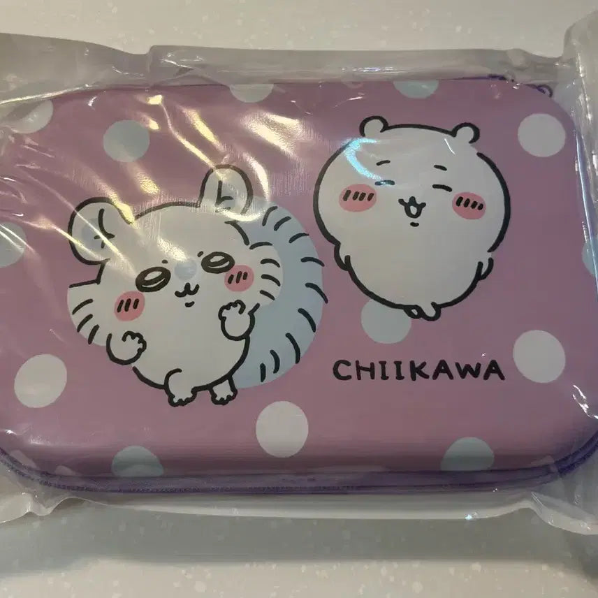 [BUNJANG] Chiikawa Momonga Big Hard Pouch / 치이카와 먼작귀 모몽가 치이카와 빅 하드 도트 파우치