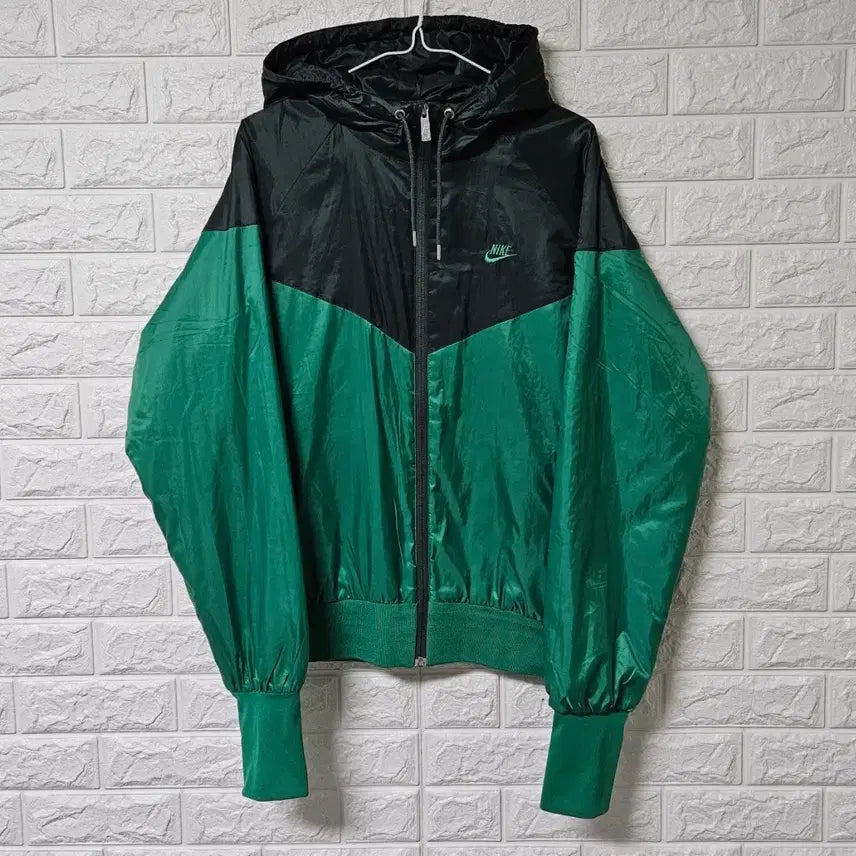 [BUNJANG] Nike Quilted Windrunner Jacket / 나이키 누빔 윈드러너 바람막이자켓 판매합니다