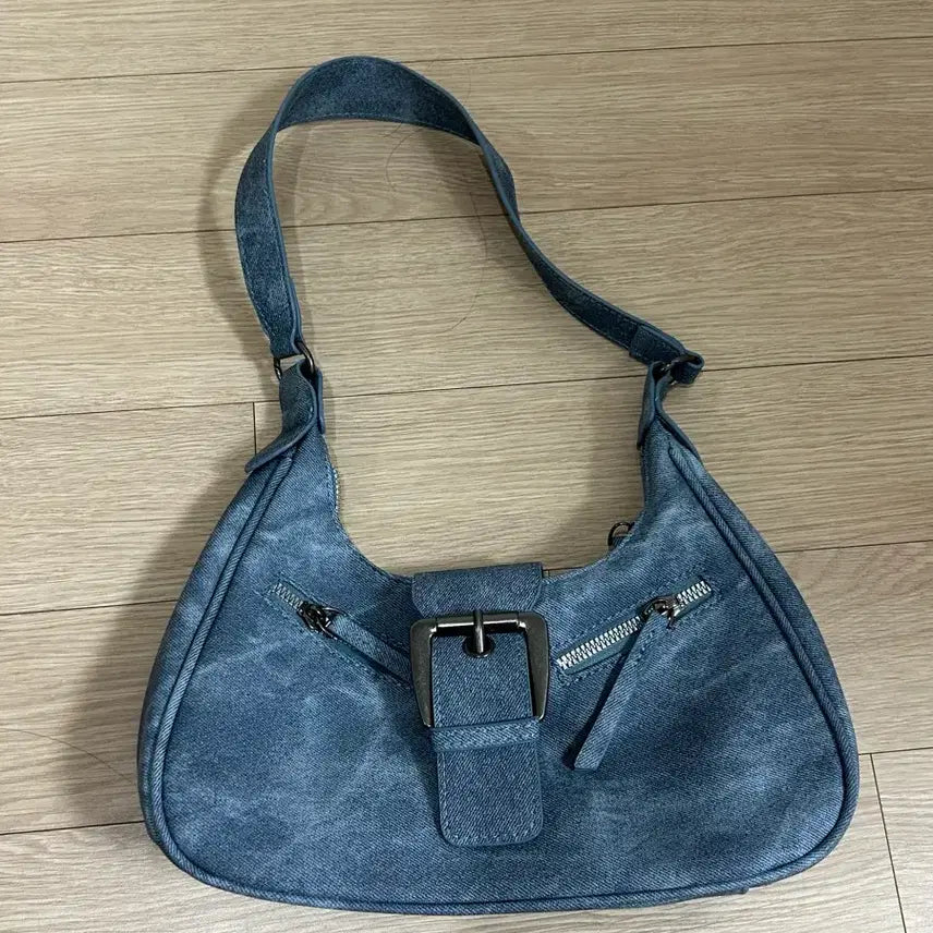 [BUNJANG] Denim Buckle Shoulder Bag / 데님 버클 숄더백