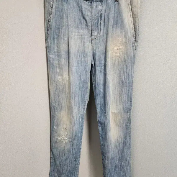 [BUNJANG] Dsquared2 Distressed Pleated Denim Pants / Dsquared2 Distressed Pleated denim Pants