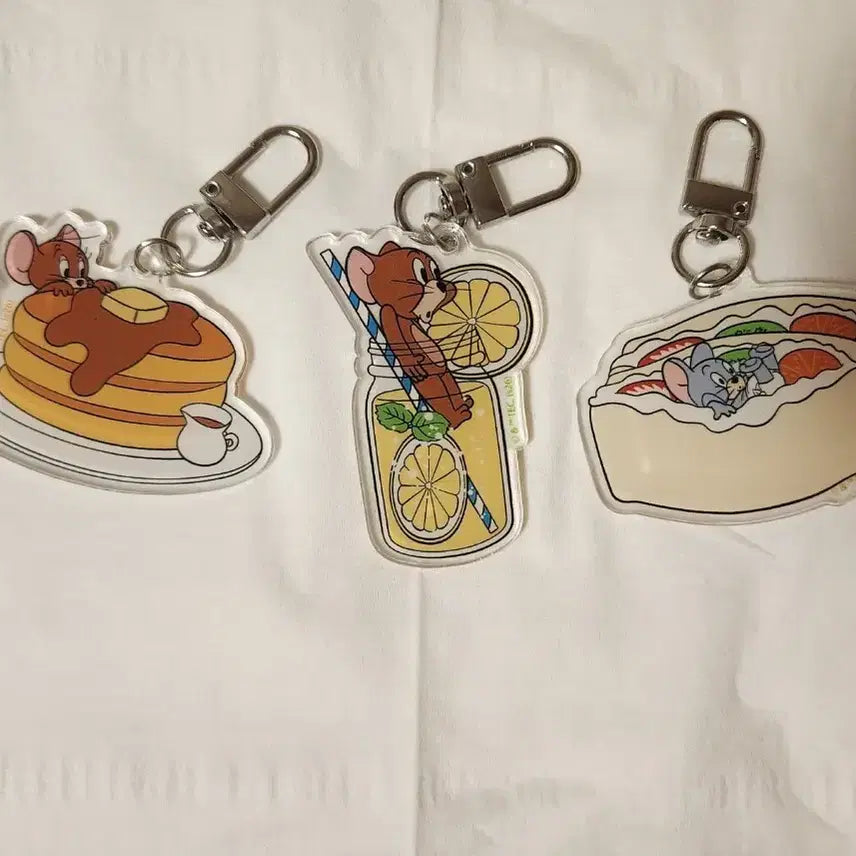 [BUNJANG] Daiso Tom and Jerry Acrylic Keychain Bundle Set / 다이소 톰과제리 아크릴 키링 3개 일괄