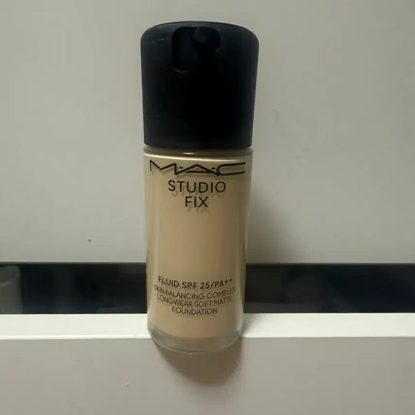 [BUNJANG] MAC Studio Fix Foundation NC11 / 맥 스튜디오 픽스 파운데이션 NC11