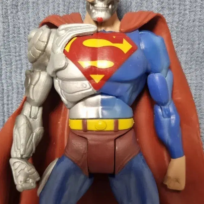 [BUNJANG] Cyborg Superman KO Figure / 22일5시까지만이가격에판매)사이보그 슈퍼맨 ko 피규어