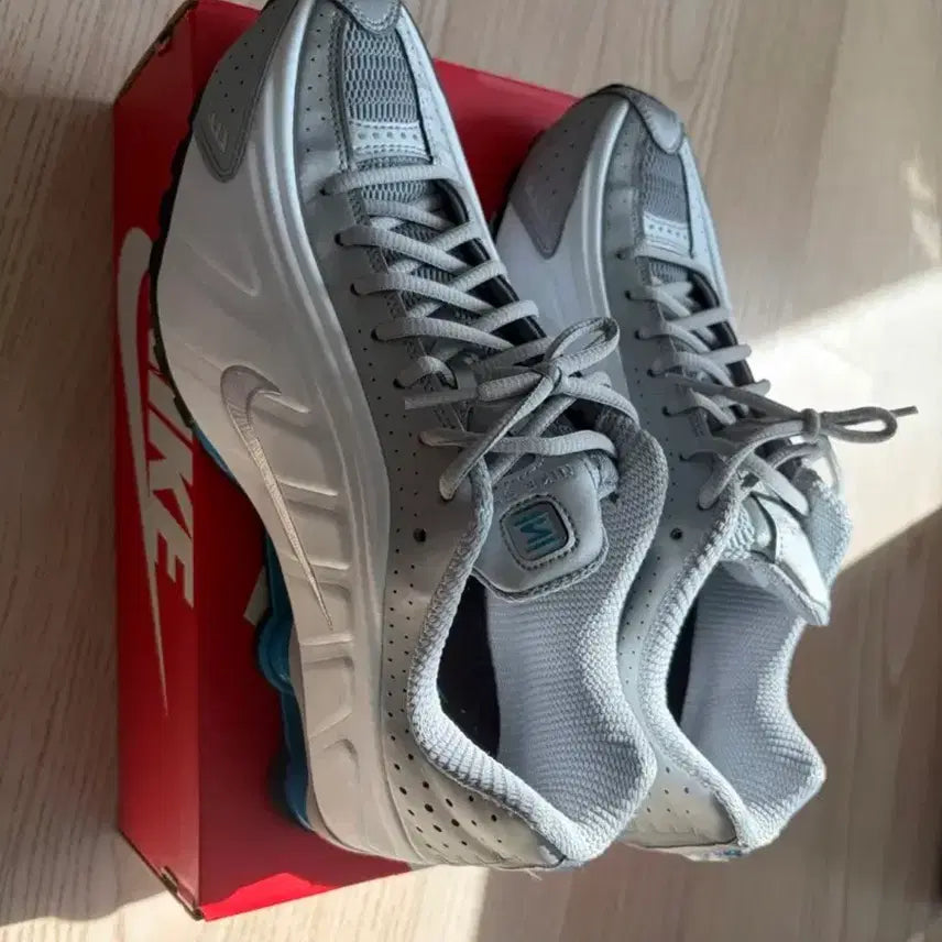 [BUNJANG] Nike Basketball Shoes with Box / 나이키 샥스 박스 포함
