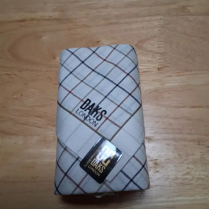 [BUNJANG] Daks London Checked Pattern Handkerchief / 닥스 손수건 1매 디자인강추 사진참고 새상품