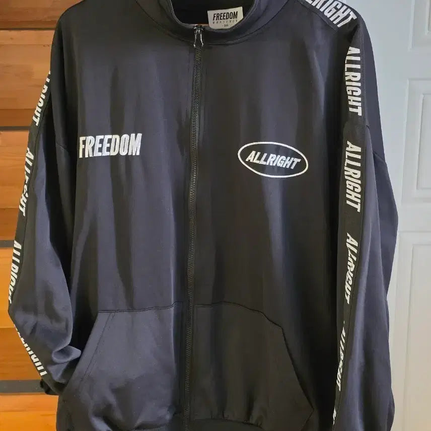 [BUNJANG] Freedom Allright Track Zip-up Jacket 3XL / 프리덤 올라잇 트랙 집업 3XL Freedom allright trac zip