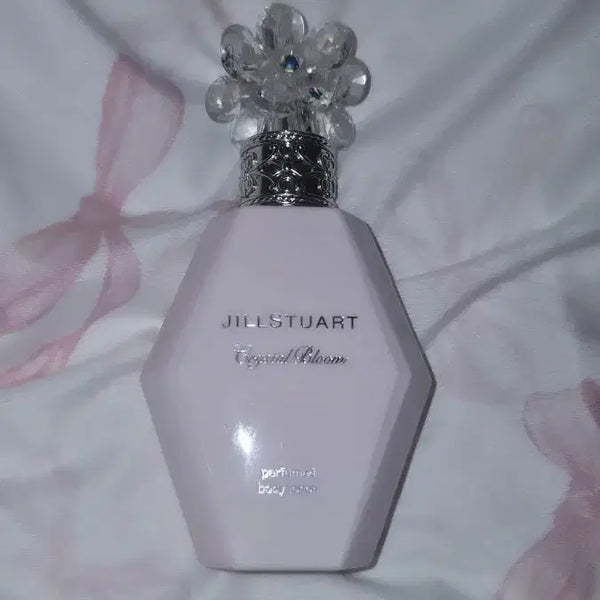 [BUNJANG] JILLSTUART Crystal Bloom Perfumed Body Lotion Bottle - Display Use Recommended / 질스튜어트 크리스탈 블룸 퍼퓸드 바디로션 공병 양산형 지뢰계