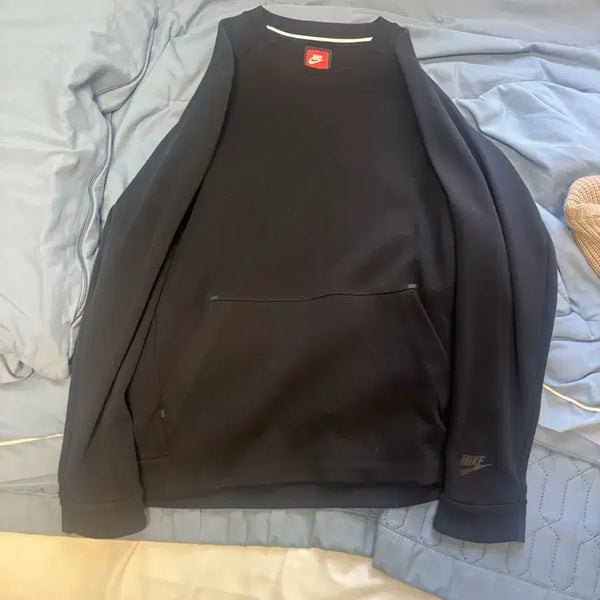 [BUNJANG] Nike Black Sweatshirt / 나이키 검정색 맨투맨