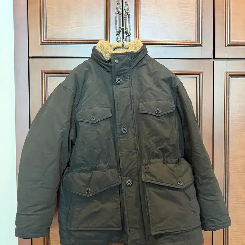[BUNJANG] SERIES Fleece Collar Padding Jacket / 시리즈 양털카라 패딩 판매합니다.