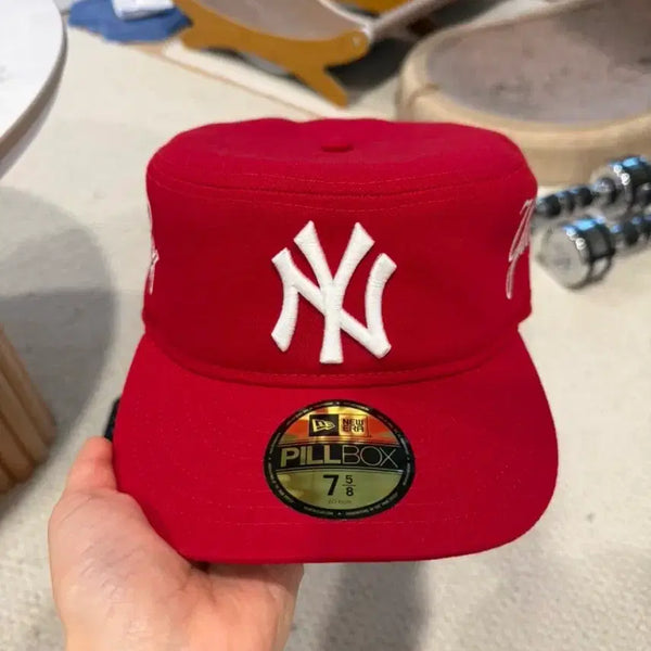 [BUNJANG] New Era Kitty Custom Baseball Cap / 뉴에라 키티 커스텀 모자