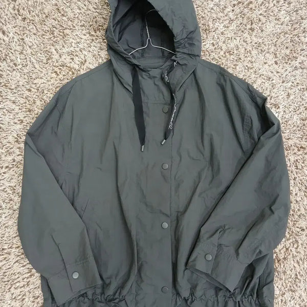 [BUNJANG] Visitt New York Windbreaker Size 66 / 6921 비지트 뉴욕 바람막이 66