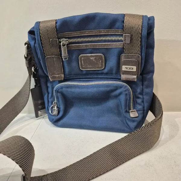 [BUNJANG] Tumi Curby Alpha Bravo Mini Crossbody Bag Navy / 투미 정품 커비 알파브라보 미니 크로스백 PR1993 판매합니다