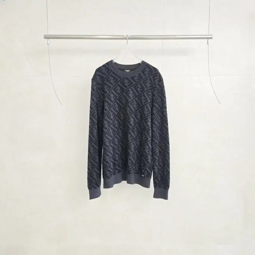 [BUNJANG] Fendi FF Logo Knit Sweater Size 48 / 펜디 FF로고 니트 스웨터 48 FZX005