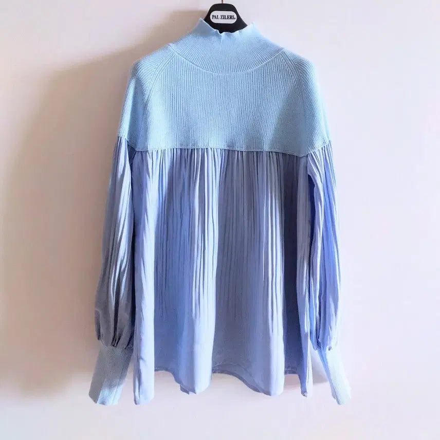 [BUNJANG] Bell Sleeve Knit Pleated Blouse / 벨소매 니트 플리츠디자인 블라우스