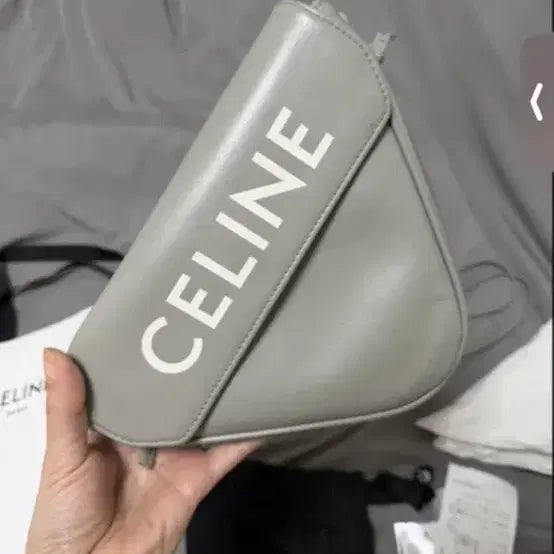[BUNJANG] Celine Limited Edition Triangle Bag Grey / 정품 셀린느 한정 트라이앵글 그레이 컬러