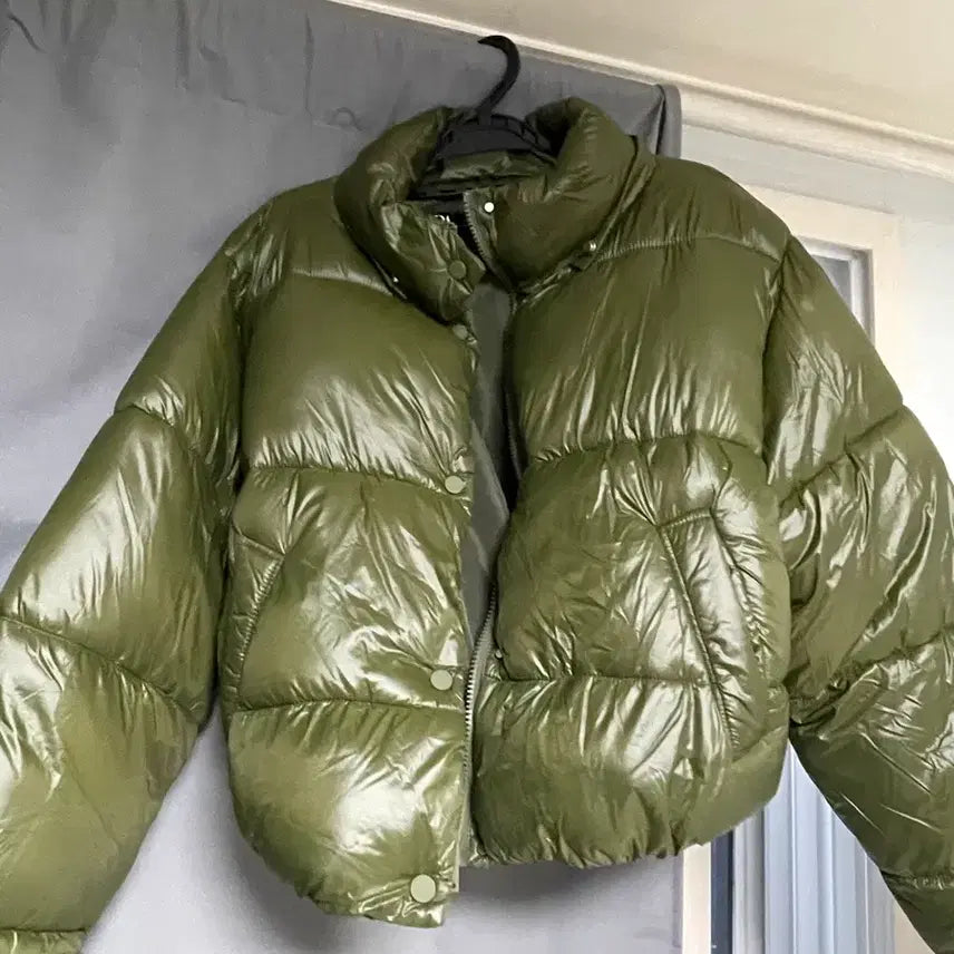 [BUNJANG] Zara Cropped Padded Jacket Olive / 자라 숏 패딩