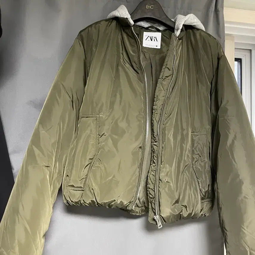 [BUNJANG] ZARA Flight Jumper / 자라 항공 점퍼