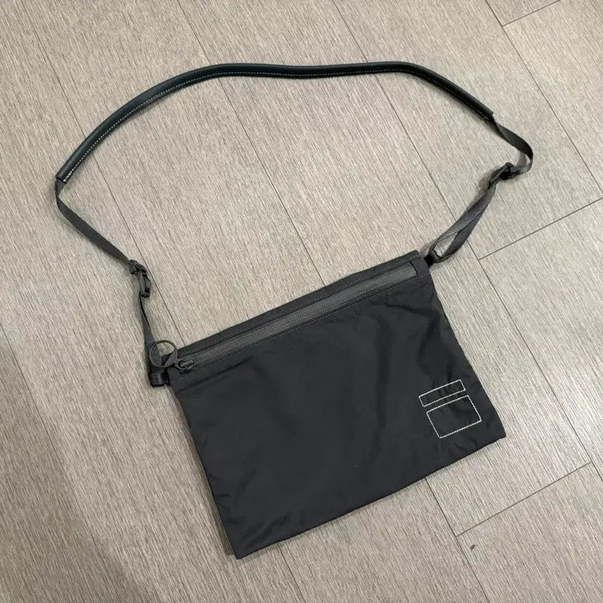 [BUNJANG] Blancob Shashko Crossbody Bag / 블랭코브 샤코슈 크로스백 팝니다!