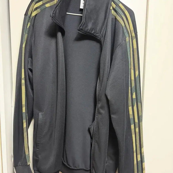 [BUNJANG] Adidas Black Track Jacket / 아디다스 블랙 트랙 자켓 저자