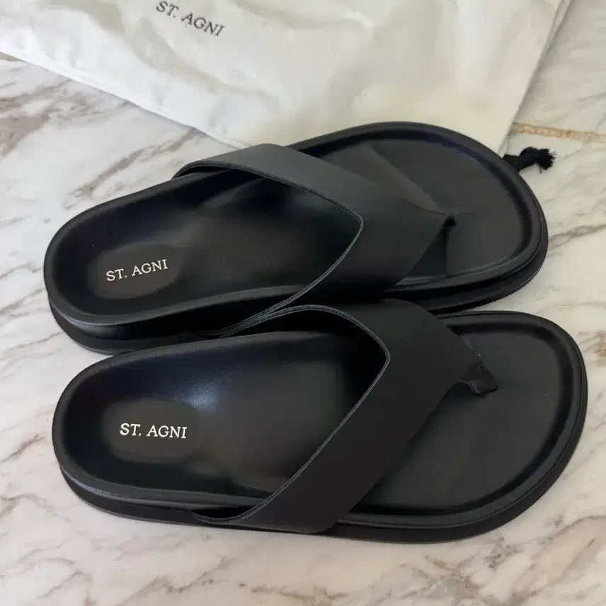 [BUNJANG] ST. AGNI Black Slippers Size 35 / ST. AGNI 블랙 슬리퍼