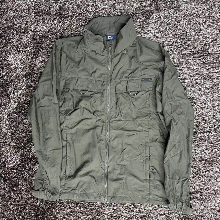 [BUNJANG] Nepa Cargo Windbreaker Jacket 100 / 네파 카고 바람막이 100