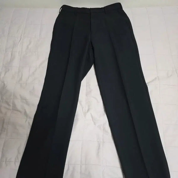 [BUNJANG] Uniqlo U Black Slacks Size 30 / 유니클로U 블랙 슬랙스 팝니다.(사이즈 30)