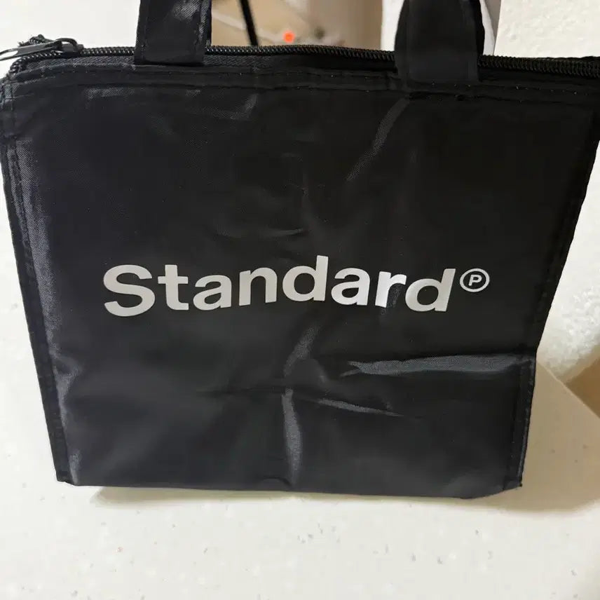 [BUNJANG] Standard Black Mini Insulated Bag / 새제품) 스탠다드 블랙 미니보냉백