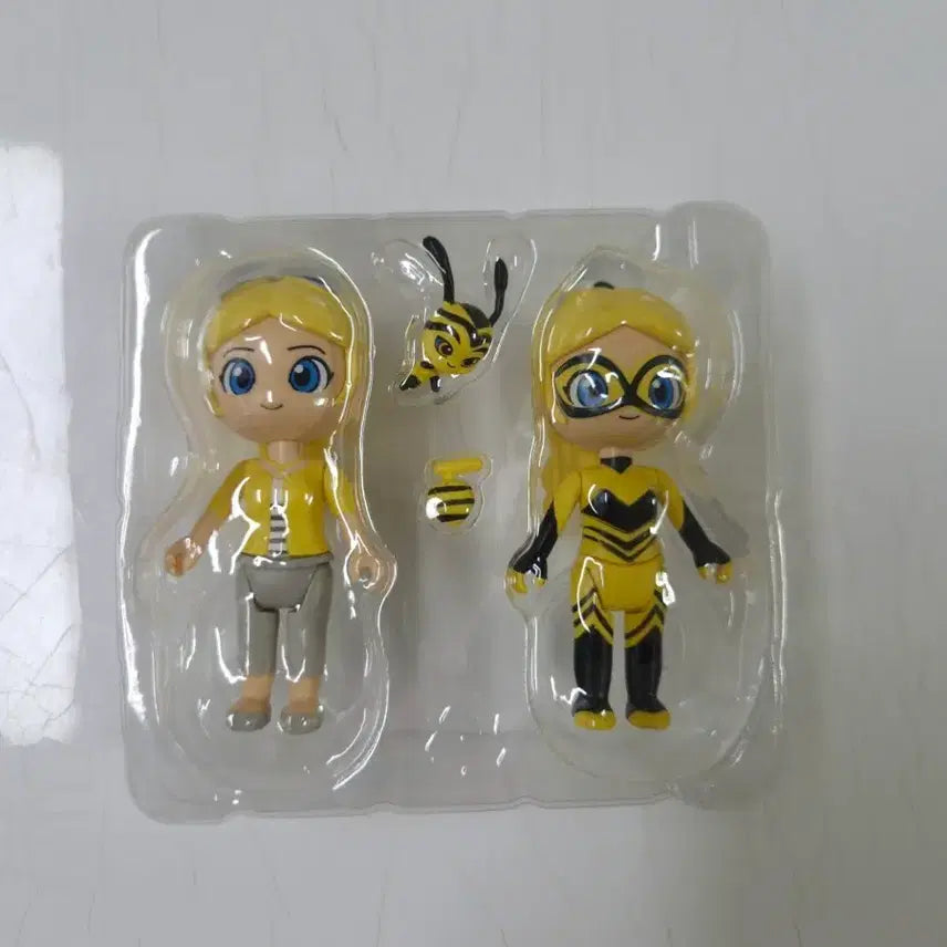 [BUNJANG] Miraculous Queen Bee & Chloe Figure Set / 미라큘러스 퀸비 & 클로이 피규어 세트