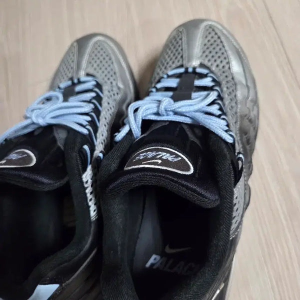 [BUNJANG] Nike x Palace Air Max 95 Metallic Silver / 나이키 팔라스 에어맥스 95 메탈릭 실버 290