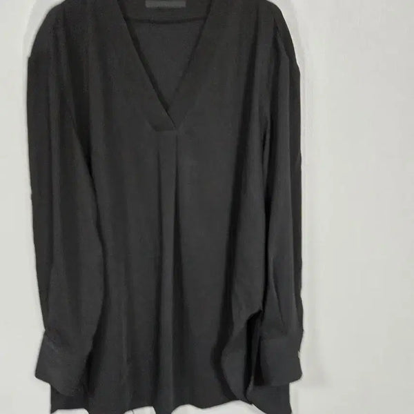 [BUNJANG] MOMBBE V-Neck Poly Blouse (Free Size) / MOMBBE 브이넥 폴리 블라우스 프리