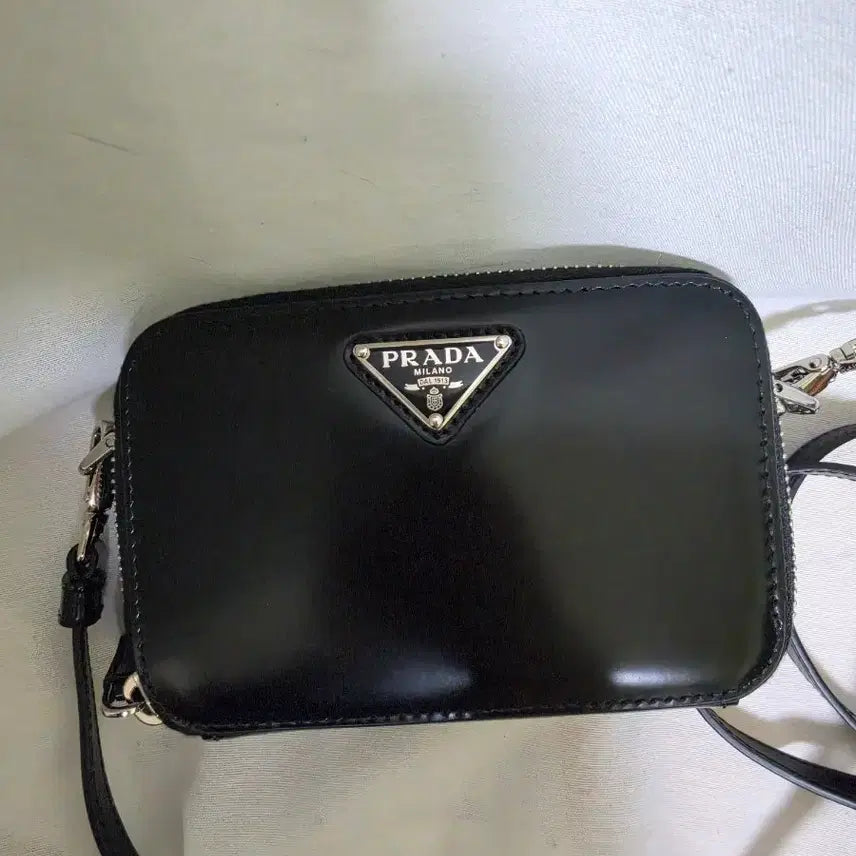 [BUNJANG] Prada Mini Brushed Crossbody Bag / 정품 프라다 미니 브러쉬드 크로스백(새상품이나 하자있음)