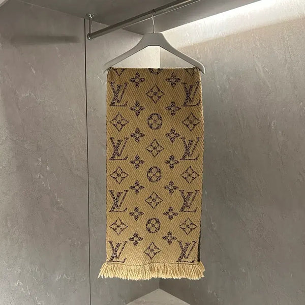 [BUNJANG] Louis Vuitton Monogram Logomania Scarf / 루이비통 모노그램 로고마니아 머플러