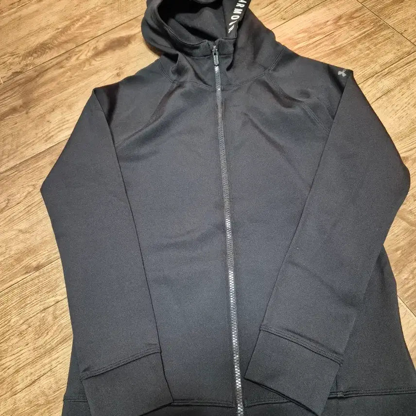 [BUNJANG] Under Armour Black Hooded Zip-Up Jacket / 언더아머 블랙 후드 집업