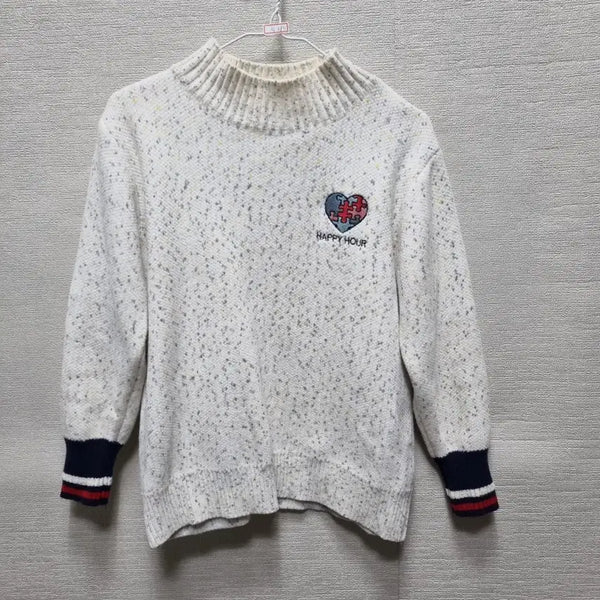 [BUNJANG] White Heart Embroidered Knit Sweater / 카383 니트 스웨터