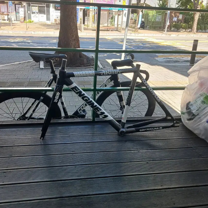 [BUNJANG] Engine 11 Black Charcoal Complete Bike / 엔진11블랙차콜