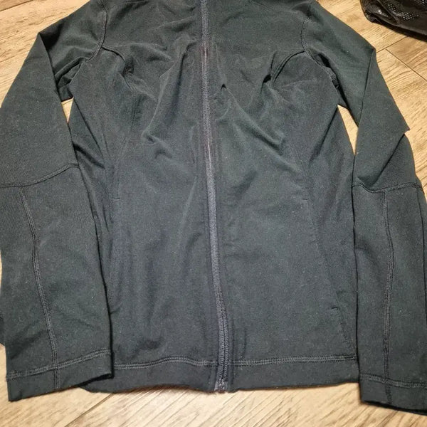 [BUNJANG] Under Armour Black Zip-Up Jacket - Size M / 언더아머 블랙 집업 자켓 M 사이즈