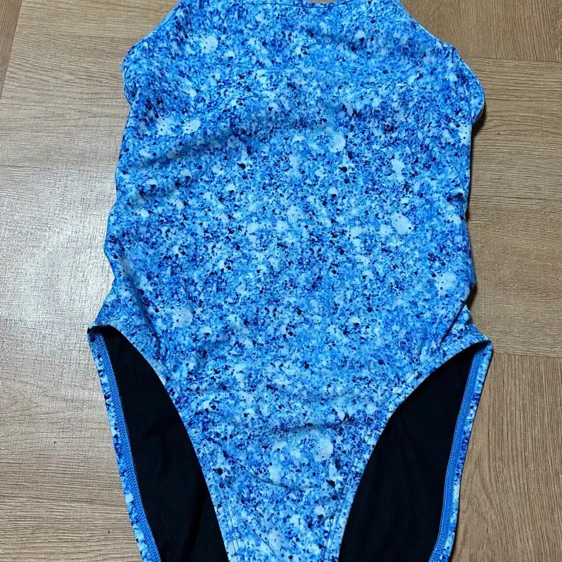 [BUNJANG] Jolyn Swimsuit Size S (26) / 졸린 수영복 S 26사이즈