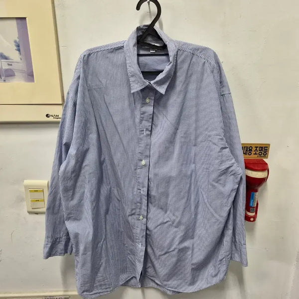 [BUNJANG] Uniqlo Striped Shirt / 유니클로 스트라이프 셔츠