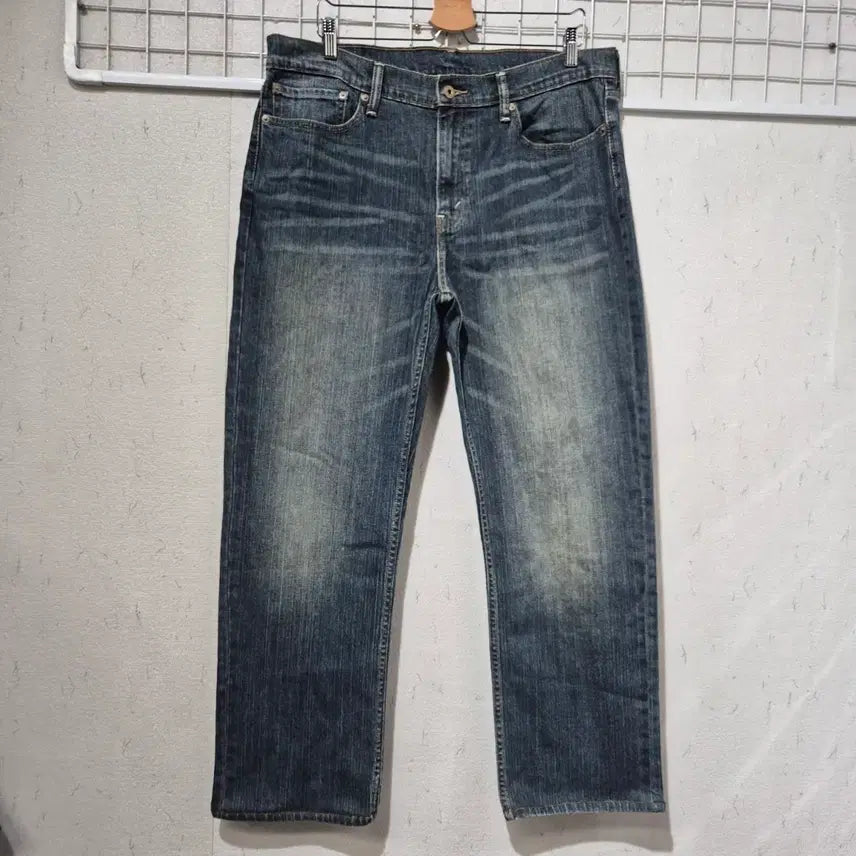 [BUNJANG] Levi's Mid-Wash Slim Fit Jeans / 리바이스 청바지 중청색 슬림핏