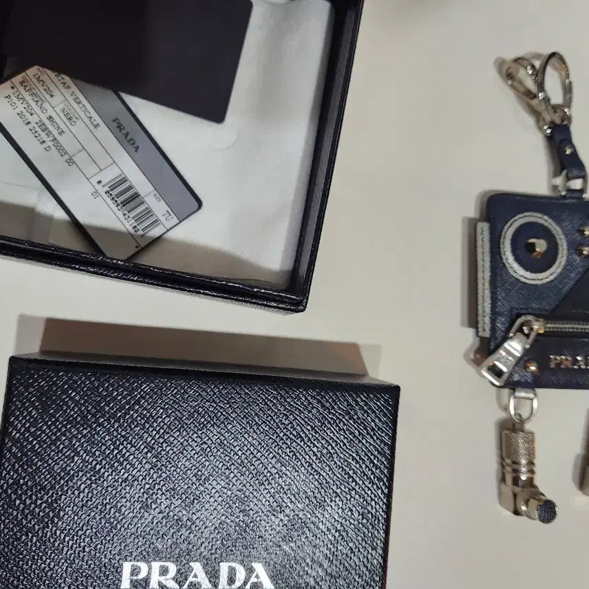 [BUNJANG] Prada Robot Charm Bag Charm / 프라다 로봇 키링 백참
