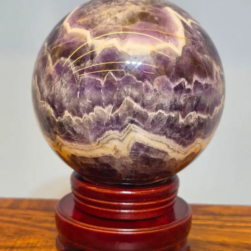 [BUNJANG] Amethyst Sphere with Landscape Pattern / 26092119 좋은 기운을 주고 산수경 문양이 영롱한 자수정 구가공석 광물 수석
