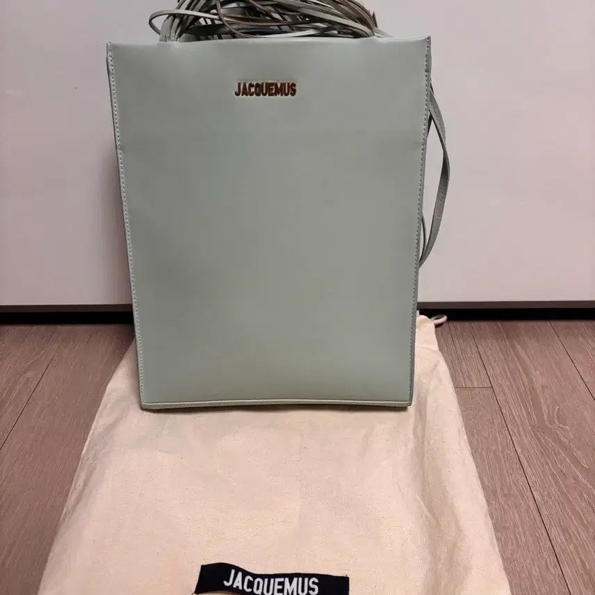 [BUNJANG] Jacquemus Le A4 Bag Mint / 자크뮈스 le A4 백 민트색 더스트백 포함