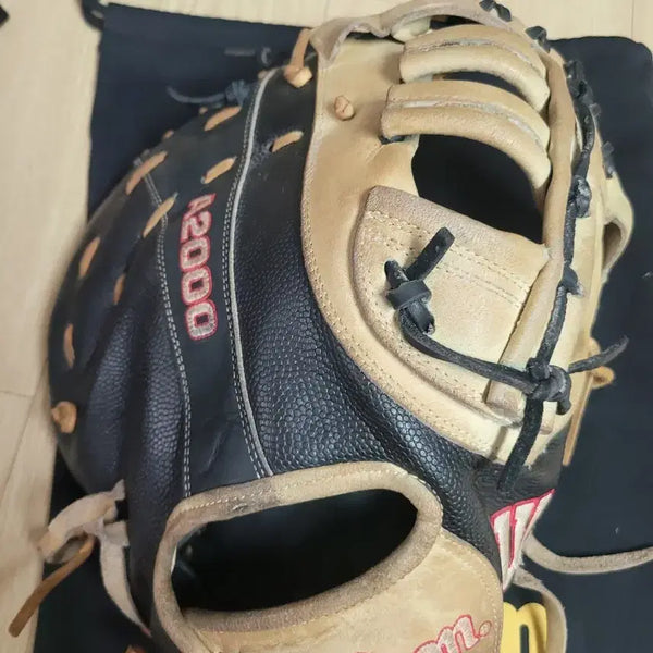 [BUNJANG] Wilson A2000 1B Mitt & Catcher's Mitt Bundle Set / 1루미트 포수미트 일괄