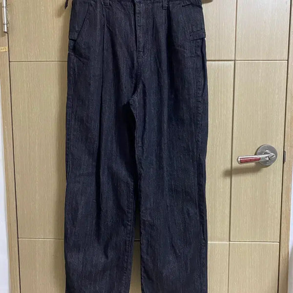 [BUNJANG] MINAV One-Tuck Crush Denim Pants Graphite M Size / *[MINAV] 미나브 원턱 크러쉬 데님팬츠 그라파이트 M사이즈