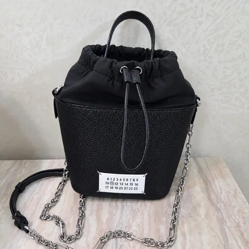 [BUNJANG] Maison Margiela 5AC Bucket Bag / 메종 마르지엘라 5AC 버킷백