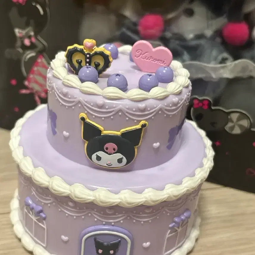 [BUNJANG] Kuromi Cake Shaped Storage Box / 쿠로미 케이크 모양 보관함