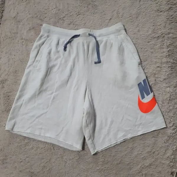 [BUNJANG] Nike Logo Shorts - Size M / 나이키 반바지 M  (329