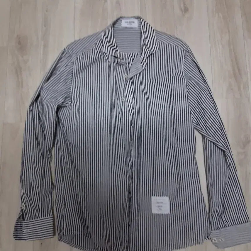 [BUNJANG] Thom Browne Stripe Shirt (Size 95-100) / 톰브라운 스트라이프 셔츠 (95~100)