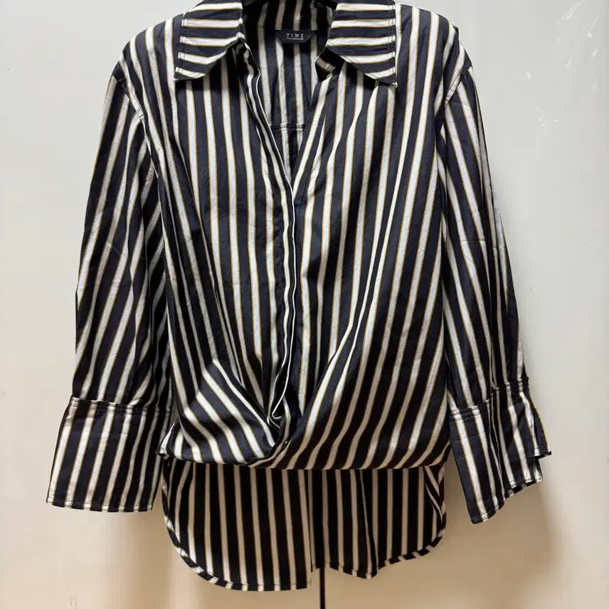 [BUNJANG] TIME Stripe Blouse / TIME 타임 스트라이프 블라우스